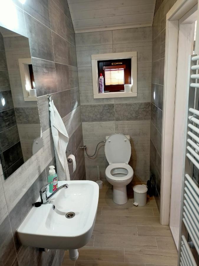 Apartment Tomas Jendral Spissky Stvrtok Ngoại thất bức ảnh