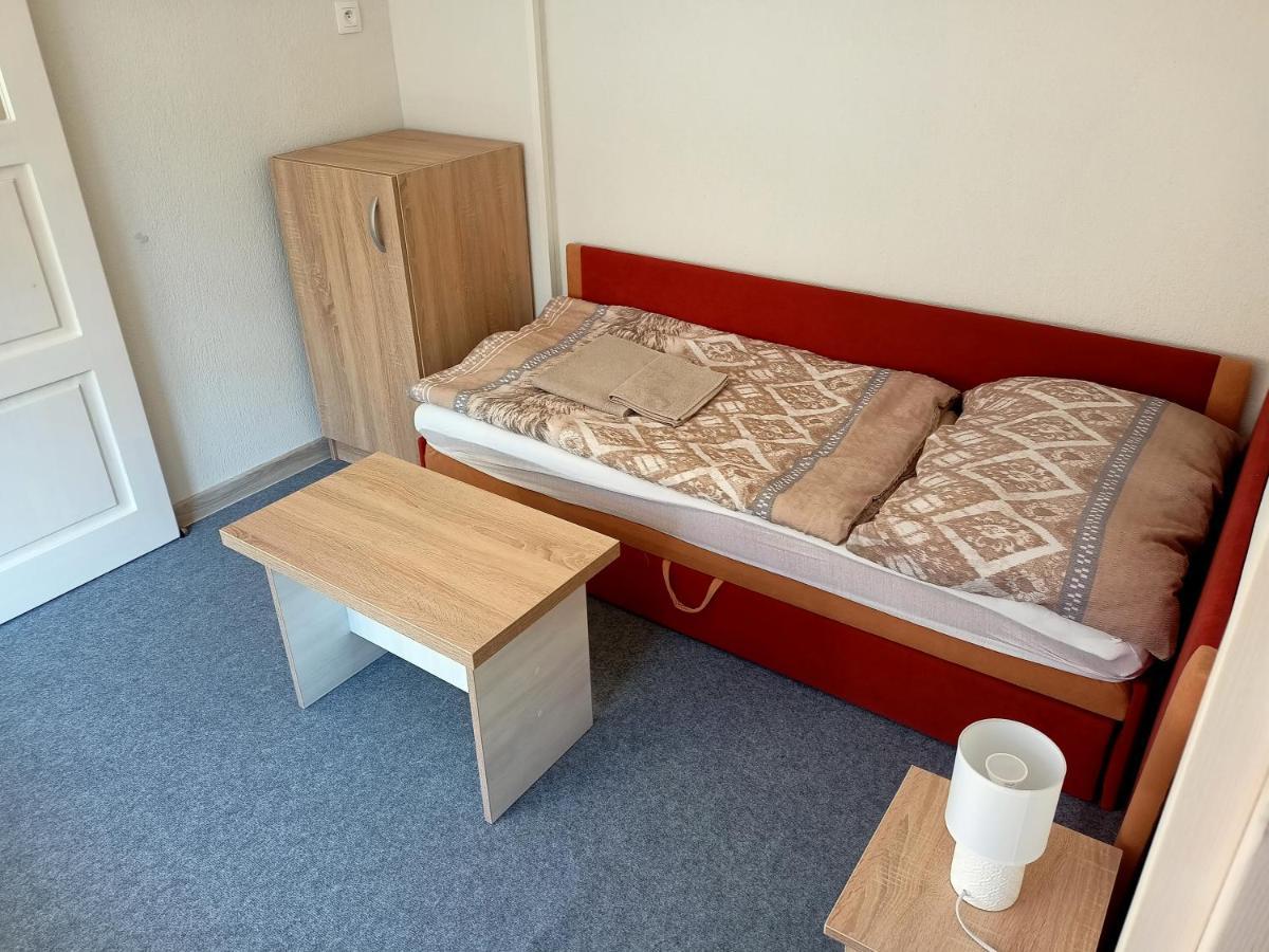 Apartment Tomas Jendral Spissky Stvrtok Ngoại thất bức ảnh